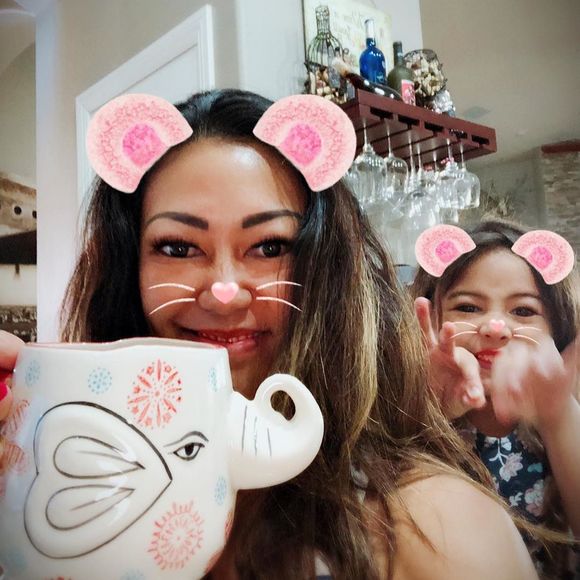 Meet your Posher, Rosalyn - Picture 1 of 1